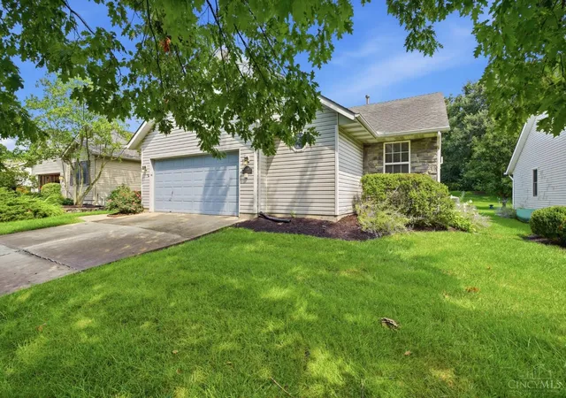 Photo 3 of Single family home for sale at 4479 Pond Meadows Ct, Mason, OH 45040 | MLS# 1890349 | Listing updated on 2026-10-02