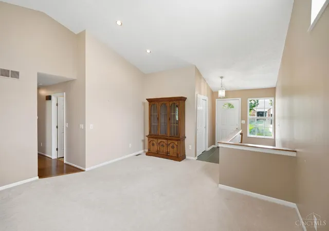 Photo 4 of Single family home for sale at 4479 Pond Meadows Ct, Mason, OH 45040 | MLS# 1890349 | Listing updated on 2026-10-09