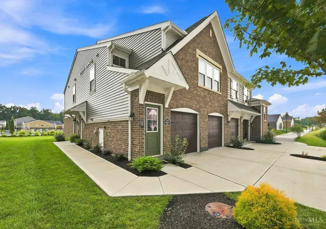 1st image of 5870 Parkview Ln #201, Milford, OH 45150 | MLS# 1890301