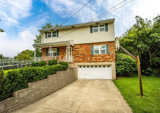 Photo 3 of Sale Pending at 818 Heavenly Ln, Cincinnati, OH 45238 | MLS# 1890323 | Listing updated on 2026-08-20