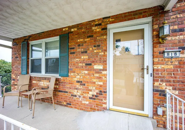 Photo 3 of Sale Pending at 818 Heavenly Ln, Cincinnati, OH 45238 | MLS# 1890323 | Listing updated on 2026-08-20