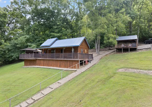 5th image of 2703 Eagle Creek Dr, Ripley, OH 45167 | MLS# 1890228