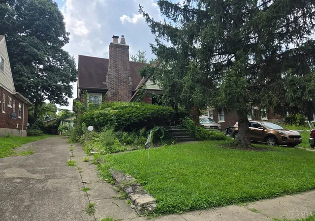 Photo 2 of Single family home for sale at 1959 Andina Ave, Cincinnati, OH 45237 | MLS# 1890382 | Listing updated on 2026-08-26