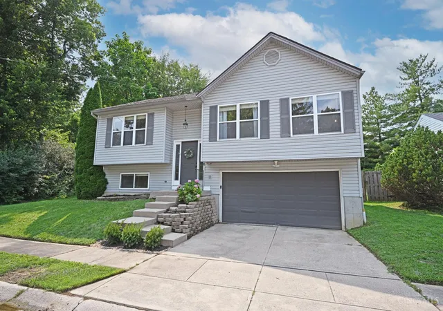 Photo 3 of Sale Pending at 1845 Coralberry Ct, Cincinnati, OH 45230 | MLS# 1890392 | Listing updated on 2026-08-18