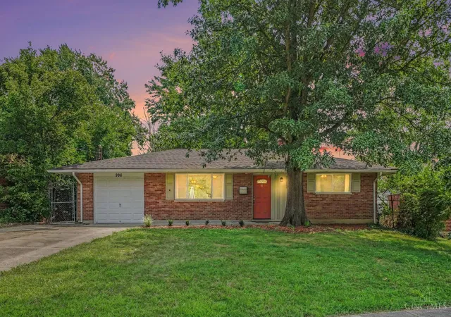 2nd image of 996 Seminole Trl, Milford, OH 45150 | MLS# 1890066