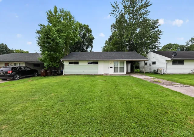Photo 2 of Single family home for sale at 1305 Landis Ln, Cincinnati, OH 45231 | MLS# 1887595 | Listing updated on 2026-09-03