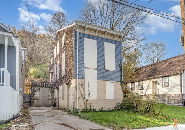 Photo 2 of Sale Pending at 1817 Forbus St, Cincinnati, OH 45214 | MLS# 1890408 | Listing updated on 2026-09-12