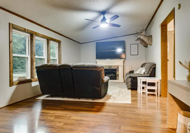 Photo 4 of Sale Pending at 922 Nauvoo Rd, Clarksville, OH 45113 | MLS# 1890366 | Listing updated on 2026-08-18
