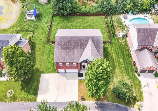 Photo 4 of Sale Pending at 6025 Wild Flower Ct, Liberty Twp, OH 45011 | MLS# 1890398 | Listing updated on 2026-08-19