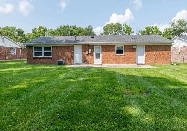 Photo 15 of Single family home for sale at 5977 Vereker Dr, Oxford, OH 45056 | MLS# 1890324 | Listing updated on 2026-09-21