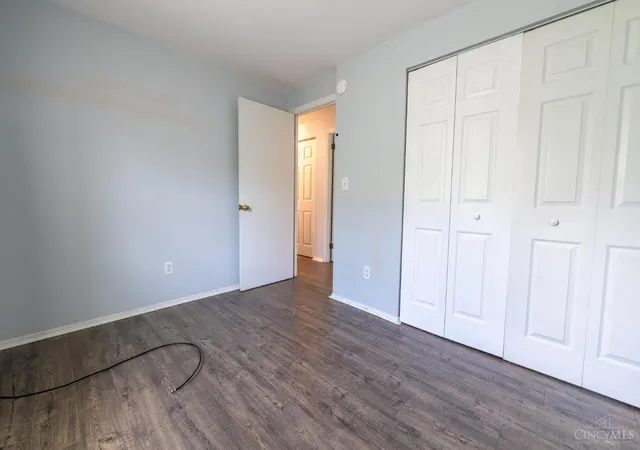 Photo 4 of Single family home for sale at 5977 Vereker Dr, Oxford, OH 45056 | MLS# 1890324 | Listing updated on 2026-09-21
