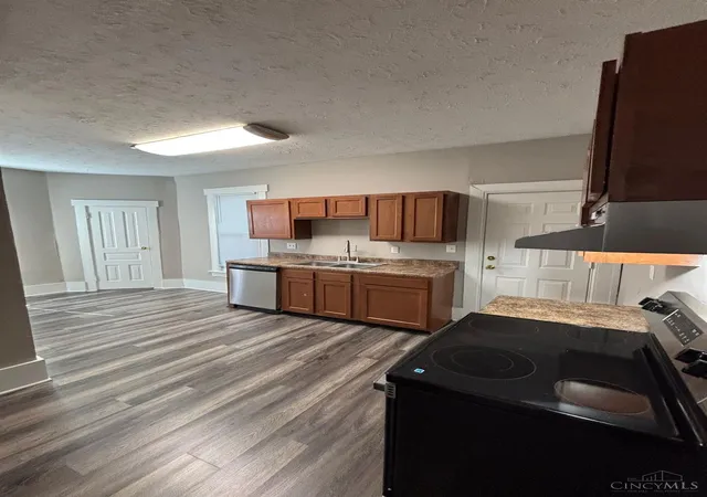 Photo 4 of Single family home for sale at 2015 Howard Ave, Middletown, OH 45044 | MLS# 1890395 | Listing updated on 2026-09-26