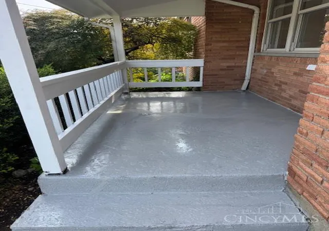 Photo 3 of Sale Pending at 5337 Delhill Dr, Cincinnati, OH 45238 | MLS# 1887072 | Listing updated on 2026-08-21