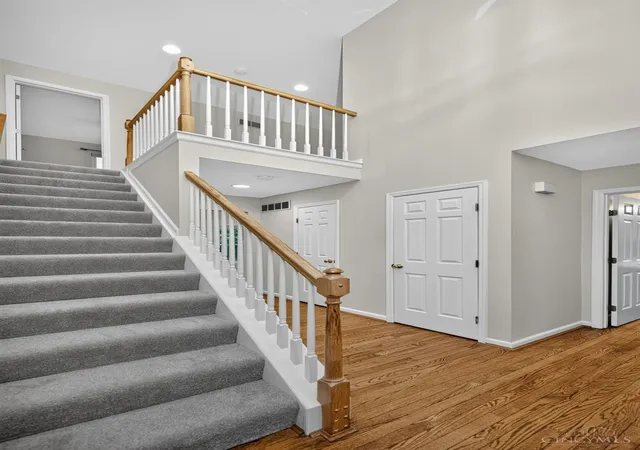 Photo 3 of Sale Pending at 10203 Meadowknoll Dr, Symmes Twp, OH 45140 | MLS# 1890406 | Listing updated on 2026-09-03