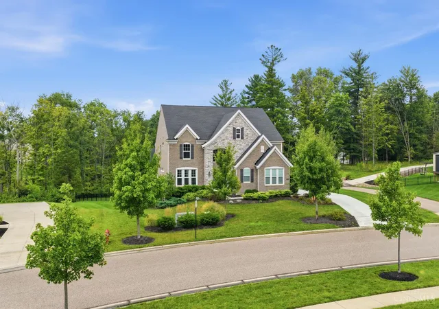 Photo 2 of Single family home for sale at 9907 Kensington Ln, Deerfield Twp., OH 45040 | MLS# 1890403 | Listing updated on 2026-08-26