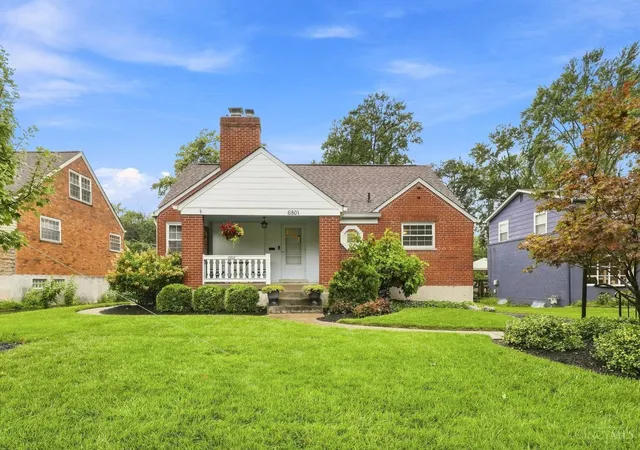 1st image of 6801 Greenfield Dr, Springfield Twp., OH 45224 | MLS# 1890397