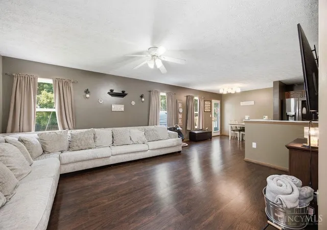 Photo 3 of Single family home for sale at 933 Marcia Dr, Trenton, OH 45067 | MLS# 1890489 | Listing updated on 2026-09-14