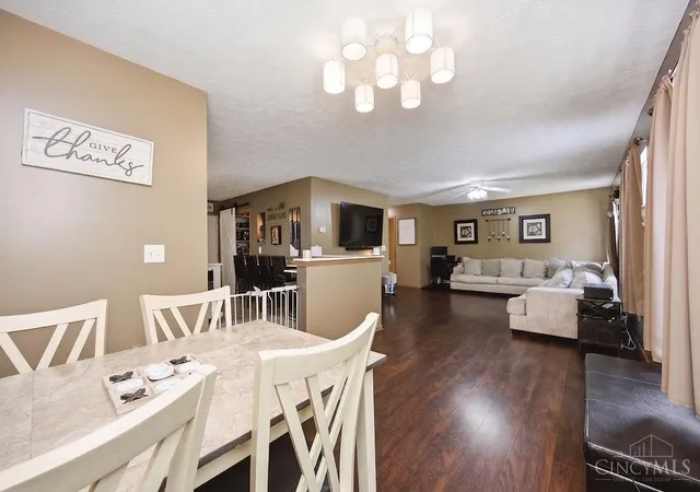 Photo 4 of Single family home for sale at 933 Marcia Dr, Trenton, OH 45067 | MLS# 1890489 | Listing updated on 2026-10-06