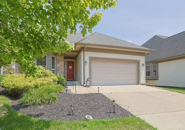 Photo 2 of Single family home for sale at 1704 Harmon Dr, Wyoming, OH 45215 | MLS# 1890495 | Listing updated on 2026-08-31