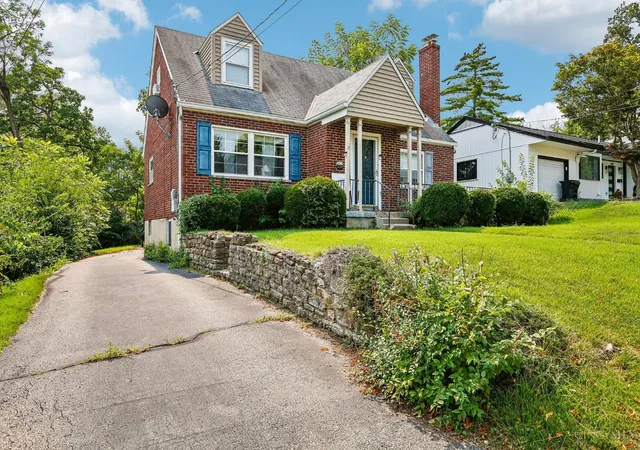 Photo 2 of Sale Pending at 3419 Ferncroft Dr, Cincinnati, OH 45211 | MLS# 1890313 | Listing updated on 2026-08-24