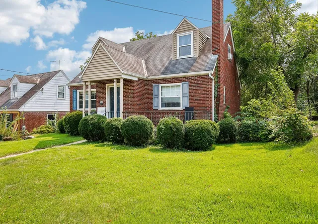 Photo 3 of Sale Pending at 3419 Ferncroft Dr, Cincinnati, OH 45211 | MLS# 1890313 | Listing updated on 2026-08-24