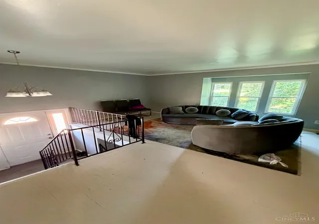2nd image of 6230 Ridgeacres Dr #J1, Golf Manor, OH 45237 | MLS# 1890503