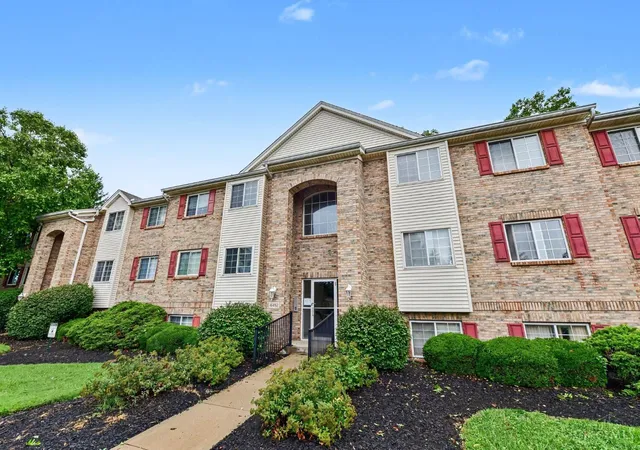 Photo 2 of Condo for sale at 4482 Mayhew Ave #5, Delhi Twp, OH 45238 | MLS# 1890421 | Listing updated on 2026-09-10