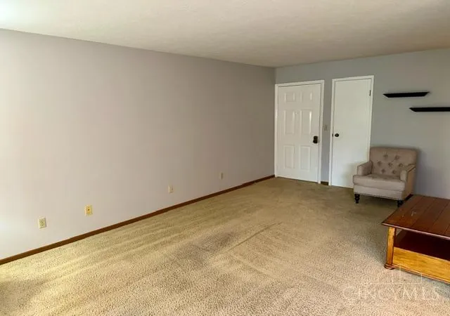Photo 2 of Sale Pending at 5170 Old Oak Trl #21, Delhi Twp, OH 45238 | MLS# 1889991 | Listing updated on 2026-08-28