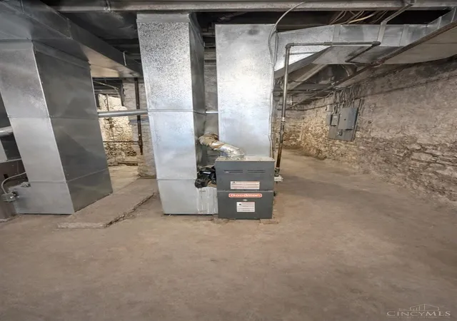 Listing Photo 2 - Condo for sale in building located at 3320 Glenway Ave, Cincinnati, OH 45205 - Unit #
