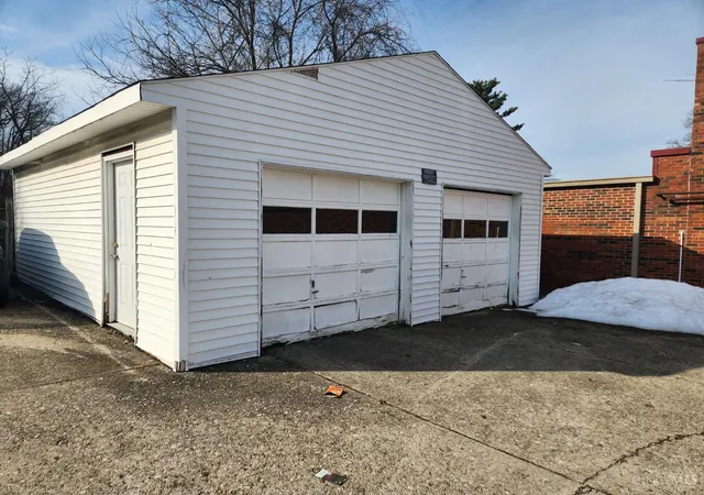Photo 3 of Sale Pending at 3078 Harry Lee Ln, Colerain Twp, OH 45239 | MLS# 1890525 | Listing updated on 2026-08-17