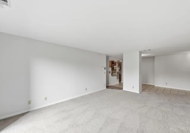 Listing Photo 4 - Condo for sale in building located at 3004 Glenmore Ave, Cincinnati, OH 45238 - Unit #311