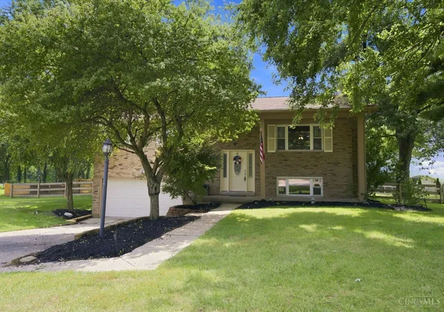 2nd image of 651 Charlotte Ave, Turtle Creek Twp, OH 45036 | MLS# 1890554
