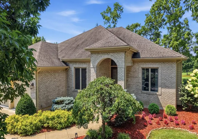 2nd image of 5518 Grand Legacy Dr, Maineville, OH 45039 | MLS# 1890566