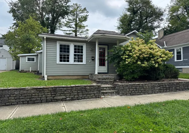 Photo 1 of Sale Pending at 15 W Withrow St, Oxford, OH 45056 | MLS# 1890572 | Listing updated on 2026-09-29