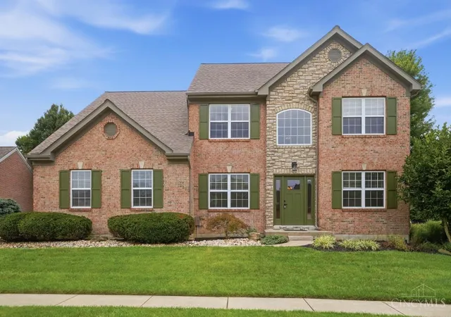 Photo 2 of Single family home for sale at 1325 Tecumseh Dr, Hamilton Twp, OH 45039 | MLS# 1890404 | Listing updated on 2026-09-11