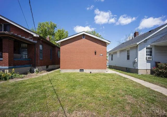 1st image of 1012 Franklin St, Hamilton, OH 45013 | MLS# 1890599