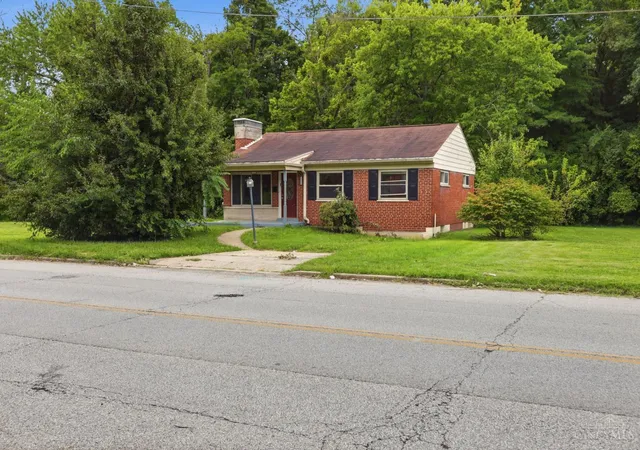 Photo 2 of Single family home for sale at 3613 Muddy Crk Rd, Green Twp, OH 45238 | MLS# 1890223 | Listing updated on 2026-09-10