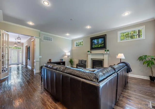 Photo 2 of Single family home for sale at 8925 Kenwood Rd, Blue Ash, OH 45242 | MLS# 1888601 | Listing updated on 2026-08-17