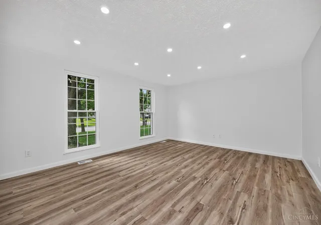 Photo 3 of Sale Pending at 12022 Kenn Rd, Springdale, OH 45240 | MLS# 1890607 | Listing updated on 2026-09-03