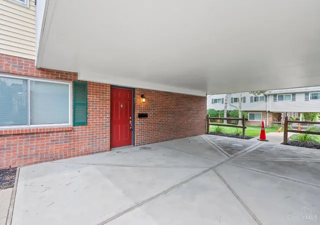 Listing Photo 4 - Condo for sale in building located at 7752 Montgomery Rd, Cincinnati, OH 45236 - Unit #71