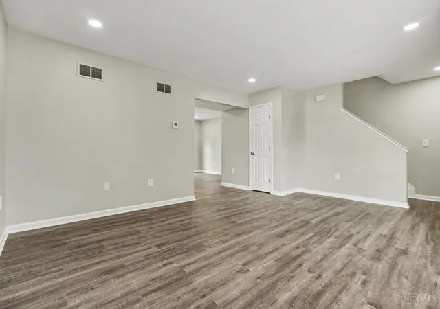 5th image of 2637 Grover Hill Ave, Cincinnati, OH 45212 | MLS# 1890612