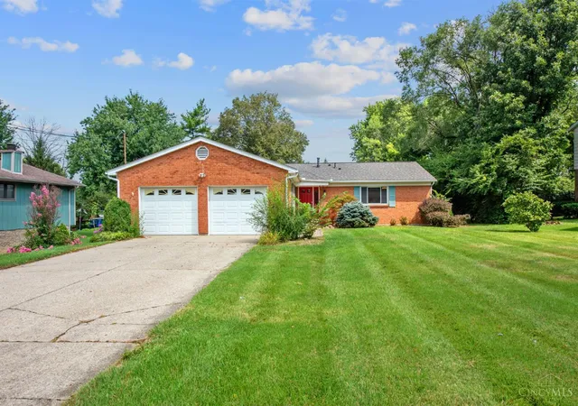 Photo 2 of Sale Pending at 2086 Resor Rd, Fairfield, OH 45014 | MLS# 1890585 | Listing updated on 2026-08-31