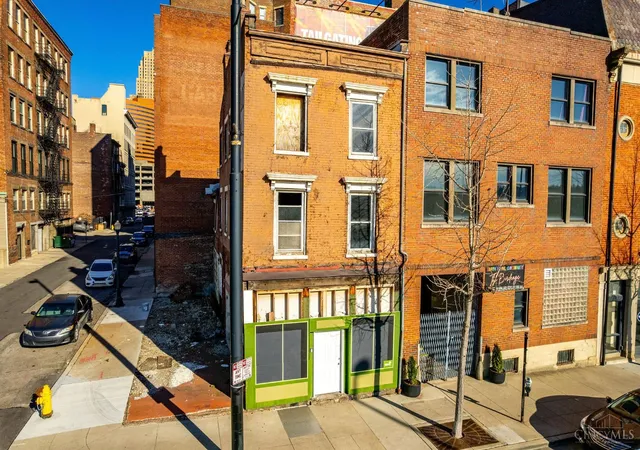 2nd image of 414 Central Ave, Cincinnati, OH 45202 | MLS# 1890552