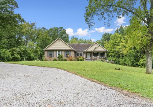 Photo 3 of Single family home for sale at 2729 Old State Route 32, Batavia, OH 45103 | MLS# 1890630 | Listing updated on 2026-10-06