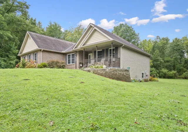 Photo 3 of Single family home for sale at 2729 Old State Route 32, Batavia, OH 45103 | MLS# 1890630 | Listing updated on 2026-10-06