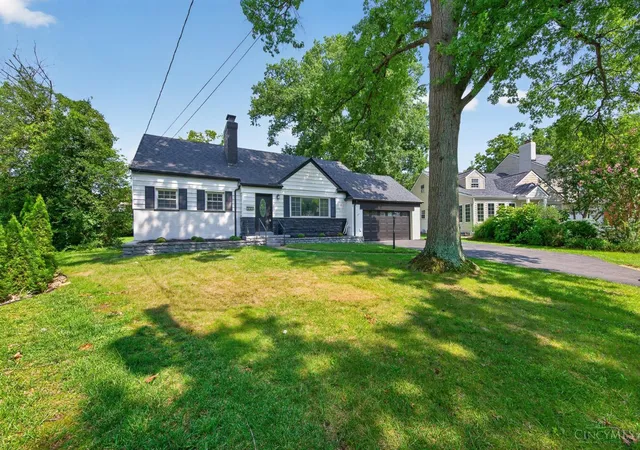 Photo 3 of Single family home for sale at 5974 Winnetka Dr, Sycamore Twp, OH 45236 | MLS# 1890636 | Listing updated on 2026-08-30