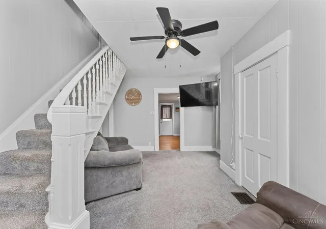 Photo 3 of Single family home for sale at 254 John St, Hillsboro, OH 45133 | MLS# 1890637 | Listing updated on 2026-08-31