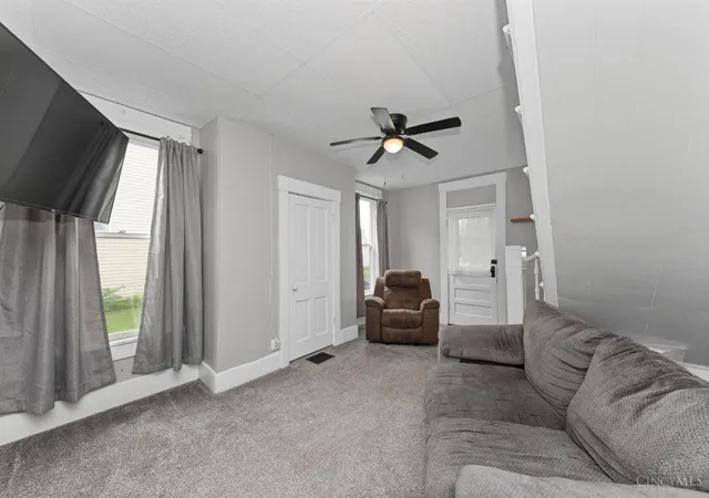 Photo 4 of Single family home for sale at 254 John St, Hillsboro, OH 45133 | MLS# 1890637 | Listing updated on 2026-08-31