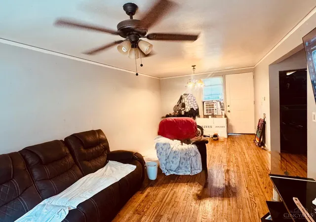 Photo 3 of Single family home for sale at 24 Falcon Ln, Greenhills, OH 45218 | MLS# 1890586 | Listing updated on 2026-10-06