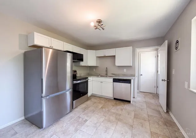 Photo 2 of Single family home for sale at 9707 Wescott Rd, Cincinnati, OH 45231 | MLS# 1890657 | Listing updated on 2026-08-18